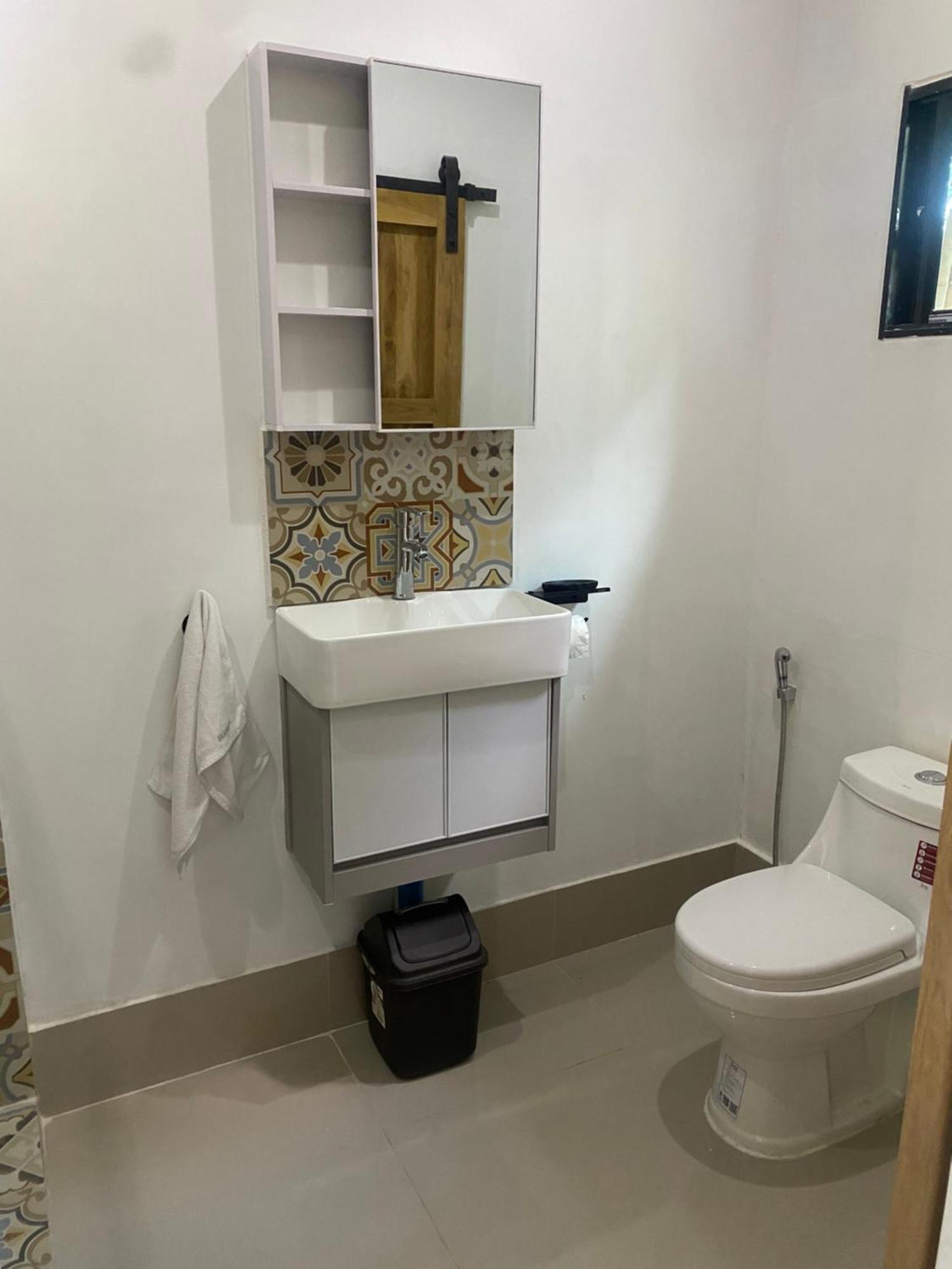 Guest house Manuia - 500m To The