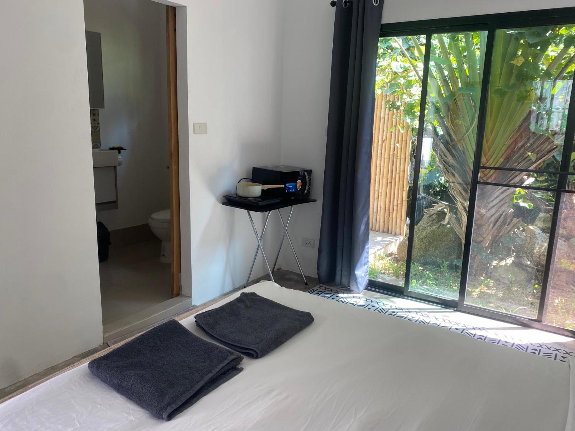 Guest house Manuia - 500m To The